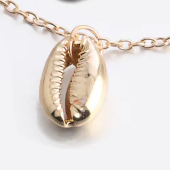 LAST ONE SALE Gold Cowrie Shell Pendant Necklace - Picture 8 of 8